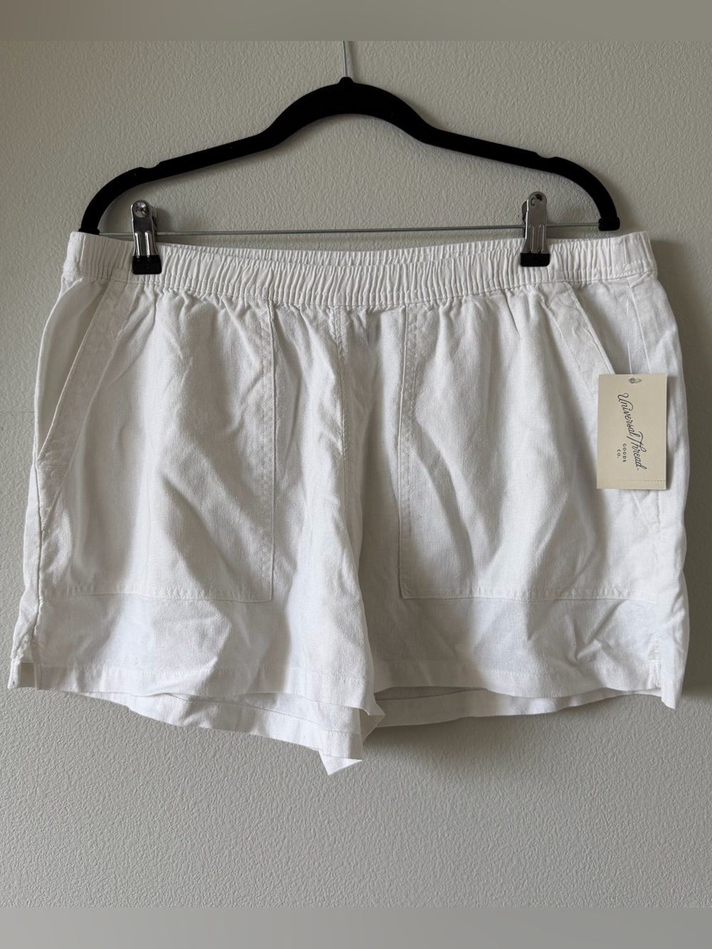 universal threads target white shorts